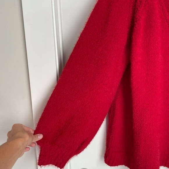 Sweater - Picture 5 of 5